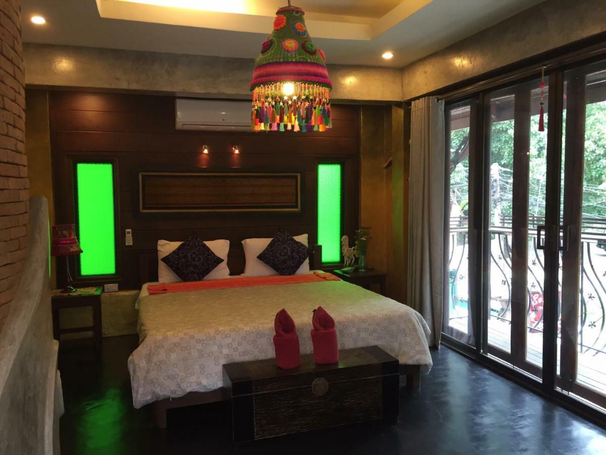 Soi One Boutique Bedrooms Pai Bagian luar foto