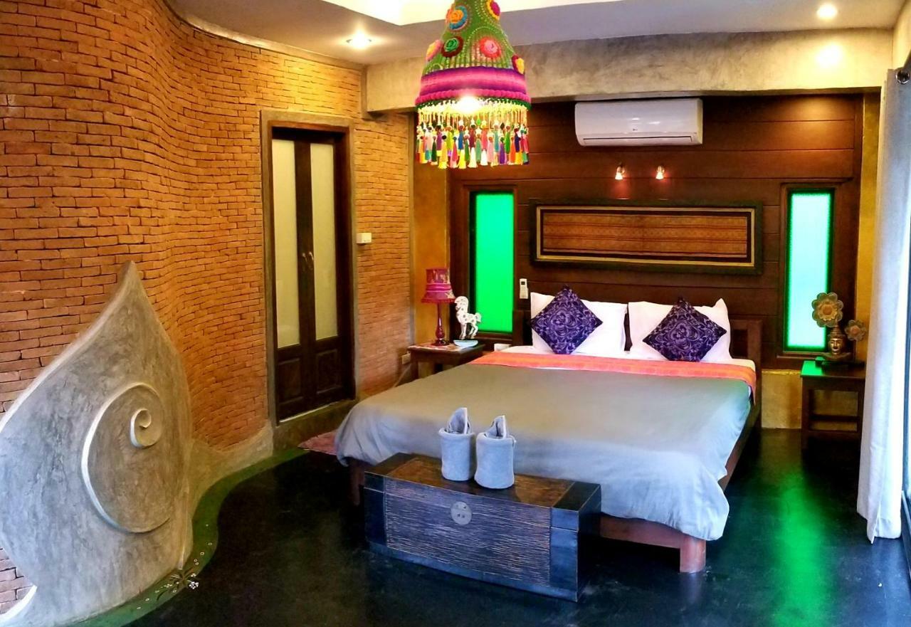 Soi One Boutique Bedrooms Pai Bagian luar foto